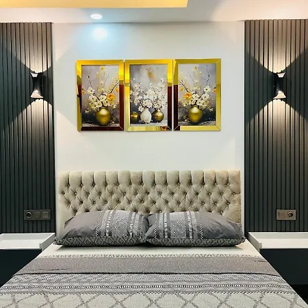 No3 Air Conditioning Smart Tv Comfortable Bed Luxury