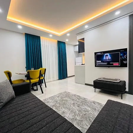 No3 Air Conditioning Smart Tv Comfortable Bed Luxury Apartman